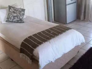 Yacht View Lodge - Schoemansville