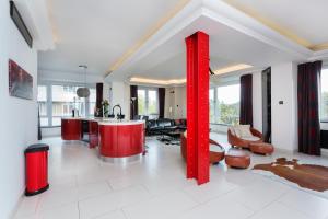 Veeve - Hyde Park Heights