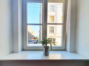 Spacious Austrian Style Apartment close to City Center Landstraße