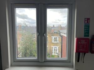 Private Studio Room With Your Shower and Kitchen