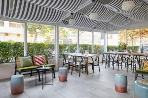 Hotels Hotel-Restaurant Isidore Nice Ouest : photos des chambres