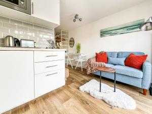 Cabin - Private Hot Tub & Swimming Pool