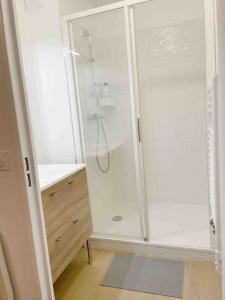 NEW : - 20%, 864 voyageurs