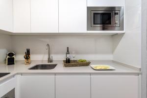 Bright Apartment for 4 with Stunning Views Madrid Princesa II