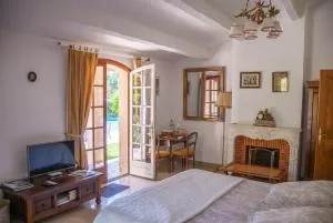 le bois des combes La Bignone - Saint-Jaume