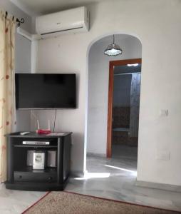 Sea view Garden Oasis (6-min walk to the Beach)