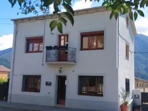 Dinosaur House - Fígols I Alinyà