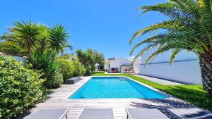 Villas Superbe villa avec piscine chauffee, boulodrome et parking : photos des chambres
