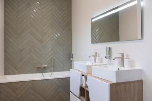 Villas Villa Les Lentisques : photos des chambres