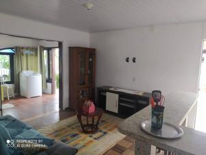 Casa no centro da cidade a 600 metros da praia.