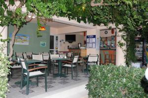 Costas & Chrysoula Rethymno Greece