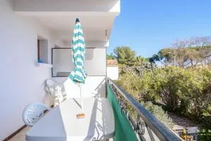 Charming flat in Hyères with balcony - Ayguade-Ceinturon