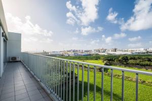 Quiet & Comfy Azorean Sapphire