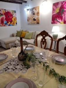 Casa de pueblo, entre mar y montaña, con spa. Plaza Mayor