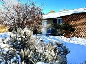Fully Furnished, Serene Taos House - Rinconada