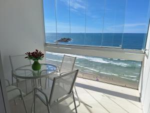 Pitangueiras - Apto. Frente Mar