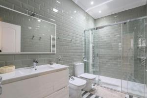 RiverWalk Suites - Puente Triana