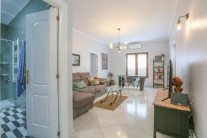 RiverWalk Suites - Puente Triana