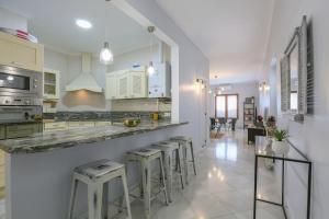 RiverWalk Suites - Puente Triana