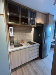 Studio Moderno em Pinheiros - 300m do Metrô e HC