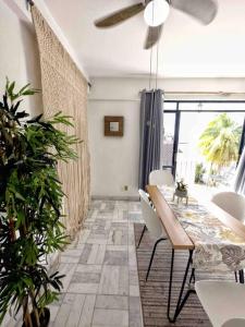 Boho chic 1BD Apt in Downtown, 4pax