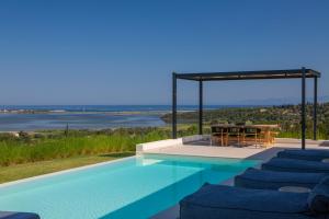 VIENTO LUXURY VILLAS near Lefkada town center and beach