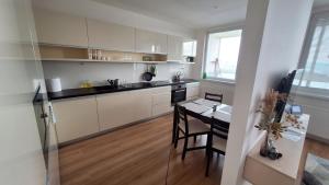 Spacious apartment in the park