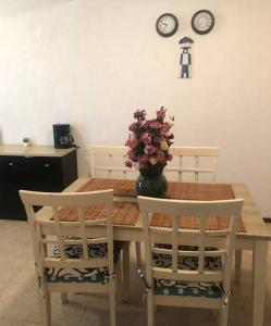 Departamento condominio en Ixtapa con alberca seguridad AC