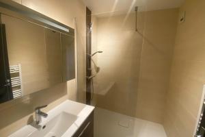 Appartements Cozy love cocoon of 34 m direct access to the sea : photos des chambres