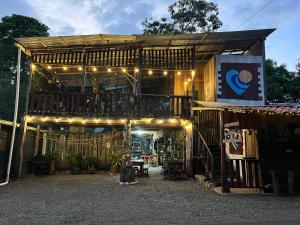 Hostel Rústico MarAbi