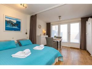 Pet-Friendly Escape by the Sea