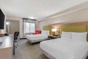 Country Inn & Suites by Radisson, Vallejo Napa Valley, CA