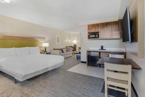 Country Inn & Suites by Radisson, Vallejo Napa Valley, CA