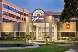 Radisson Hotel Sunnyvale - Silicon Valley - Lamplighter Mobile Home Park