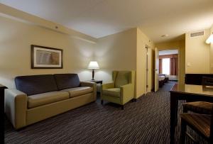 Country Inn & Suites by Radisson, Niagara Falls, ON