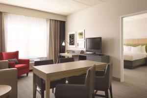 Country Inn & Suites by Radisson, Shoreview-Mounds View, MN