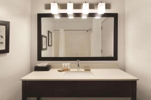 Country Inn & Suites by Radisson, St Charles Historic District