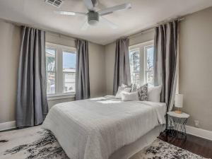 Cozy Crestwood Classic 3BR Home!