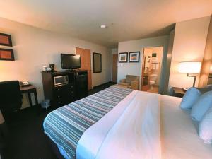 Country Inn & Suites by Radisson, Bend, OR