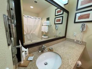 Country Inn & Suites by Radisson, Bend, OR