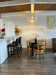 New 2BR 1Bath w/ Free Parking & Laundry near University of Berkeley - Point Richmond