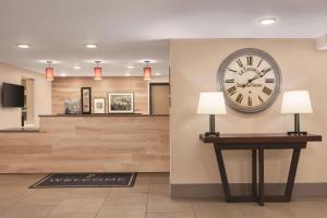 Country Inn & Suites by Radisson, Pigeon Forge South, TN