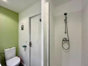 Appartements Charmant T2 au coeur du Mont-Dore, ideal pour 4 pers, face aux thermes, animaux acceptes - FR-1-608-259 : photos des chambres