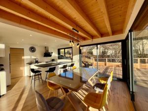 Chalets Chalet 5 pieces, garage, terrasse, 8 pers - FR-1-608-263 : photos des chambres