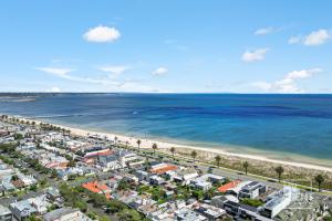 Bay-Facing Studio on Port Melbourne Beach