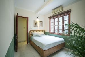 House of Comfort - 3 BR & 3 baths - 1 to Hoan Kiem Lake & Old Quarter