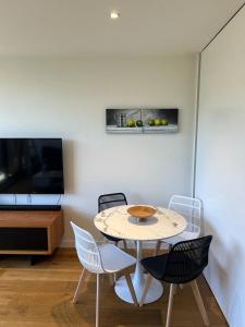 Metro Retreat on Burnley