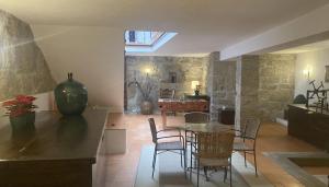 Casa das Mouras- Rio de Moinhos