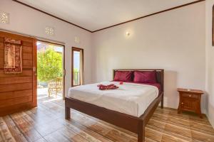 Phòng Giường Đôi Có Phòng Tắm Riêng (Double Room with Private Bathroom)