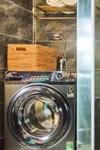 ZeitHome 304 Old Quarter Luxury Apartment